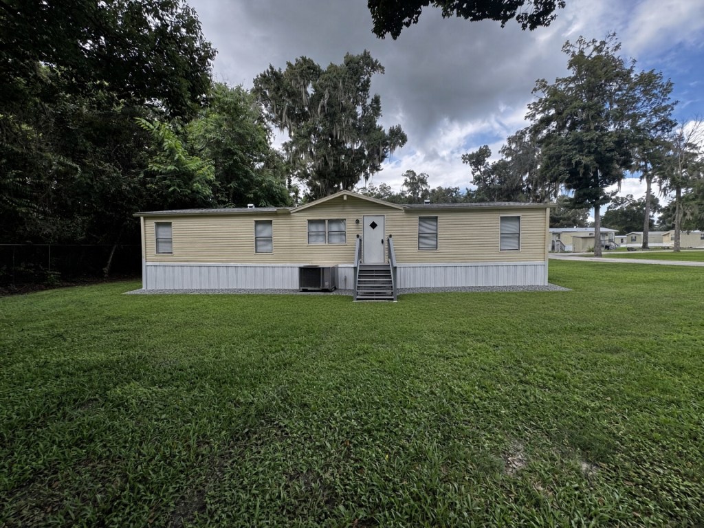 Available Now:  4 Bed / 2 Bath for $1,600 /mo — Ocala Landing Unit&nbsp;#3