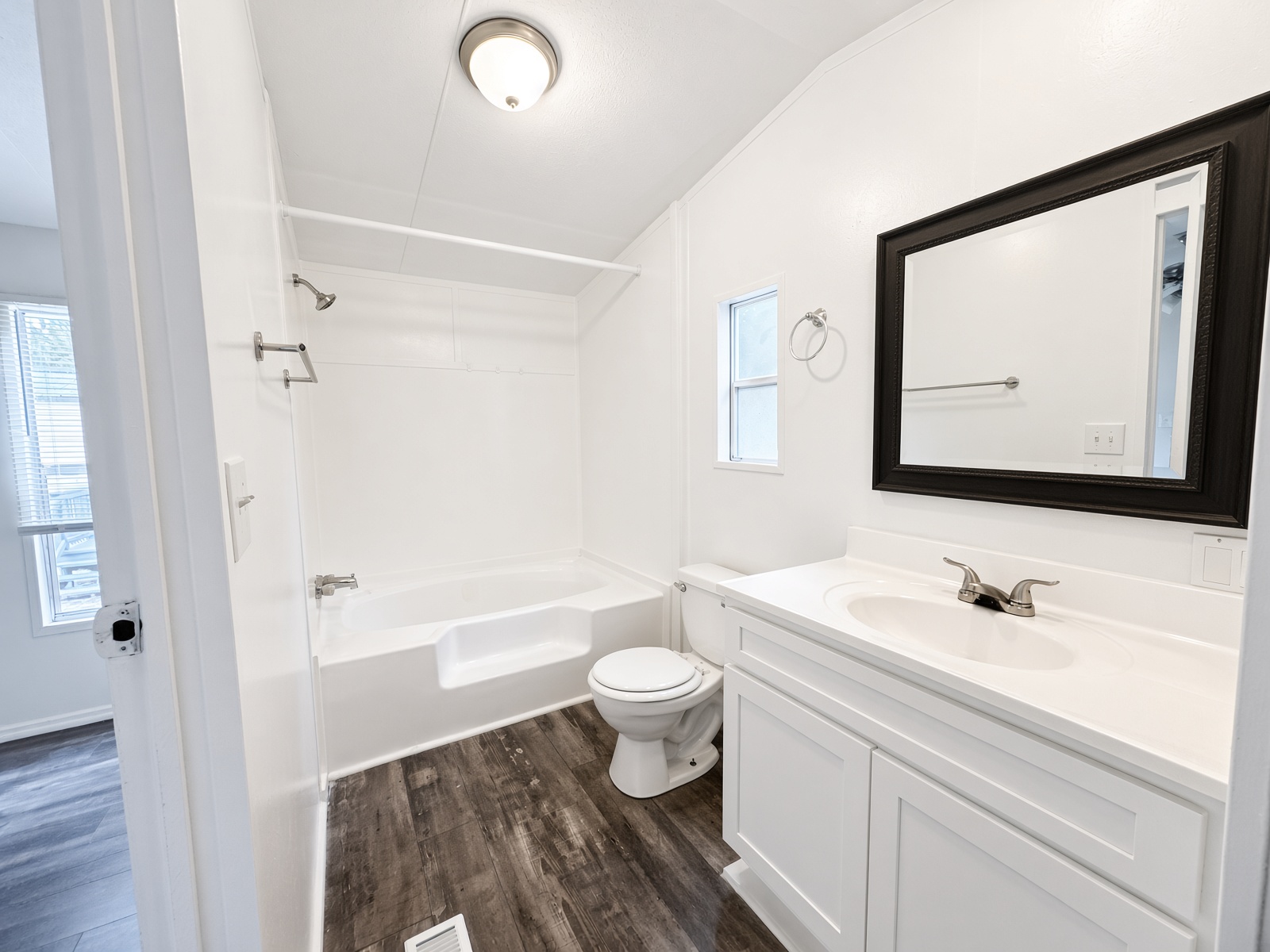 Ocala Landing Lot 6 Master Bathroom