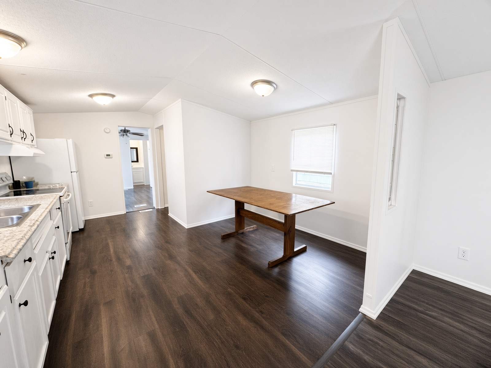 Ocala Landing Lot 6 Full Kitchen View