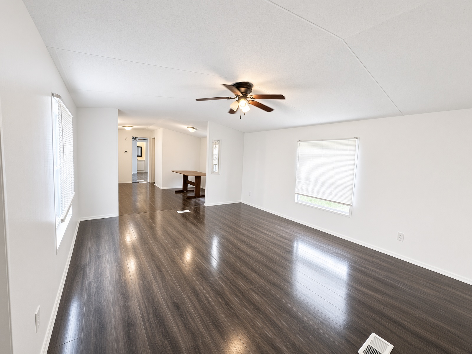 Ocala Landing Lot 6 Living Room